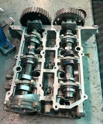 Ford Fiesta 1.1 XYJD Cracked Cylinder Head - SPARES ONLY