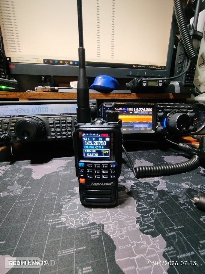 TIDRADIO TD-H3 Plus VHF / UHF/ Air Band. Colour screen, in Steyning