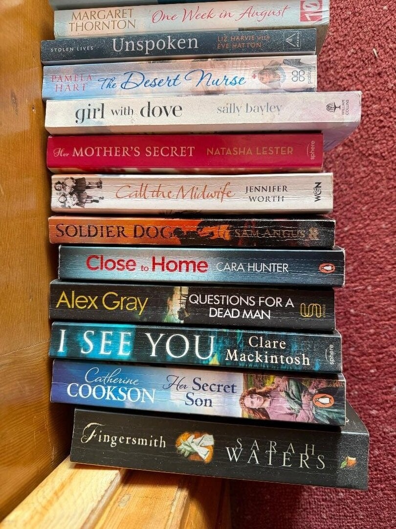 Lots of paperbacks 4 for £1