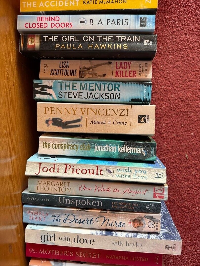 Worthing Lots of paperbacks 4 for £1