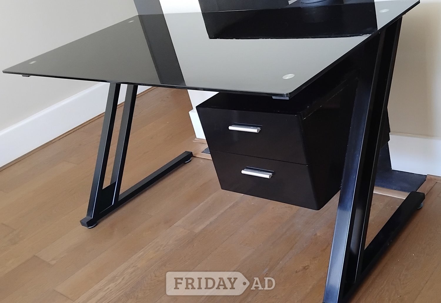 Strong Desk, VGC in Tunbridge Wells