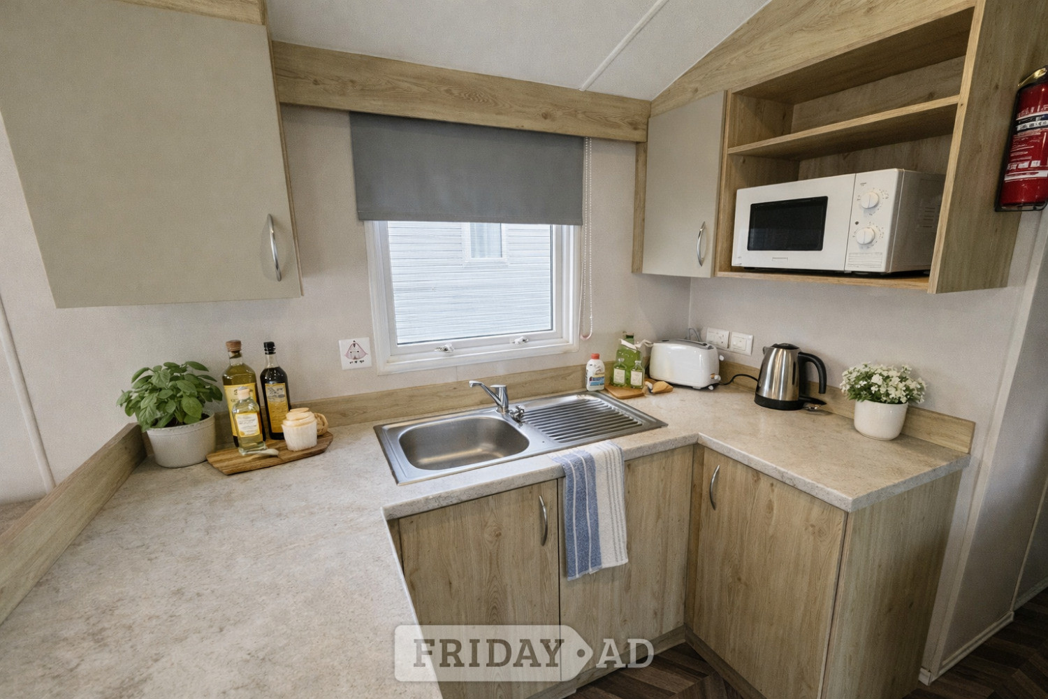2 Bed Static Caravan For Sale Near Southwold - Holiday Homes in Saxmundham