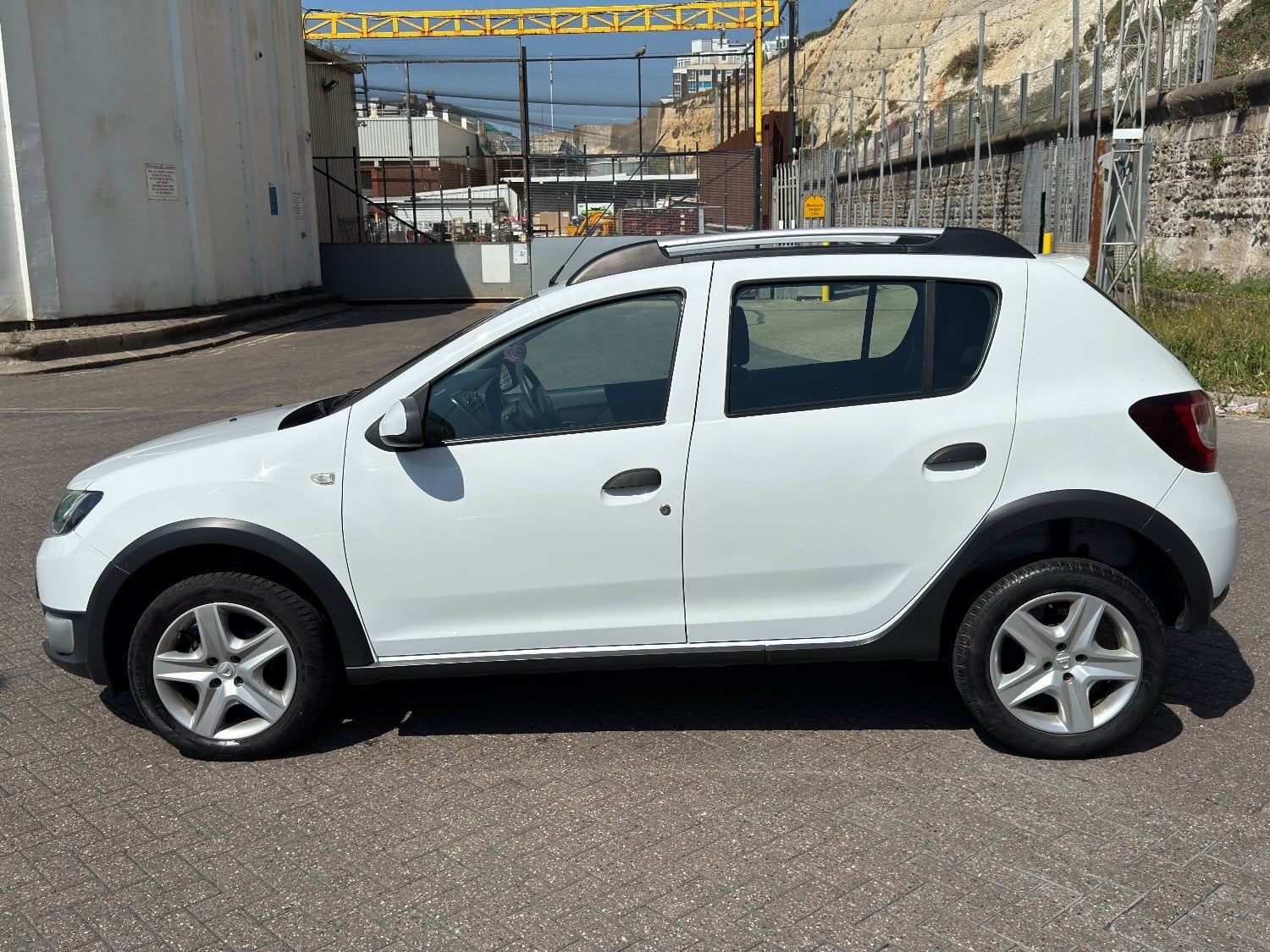 [ berth ]Dacia Sandero Stepway