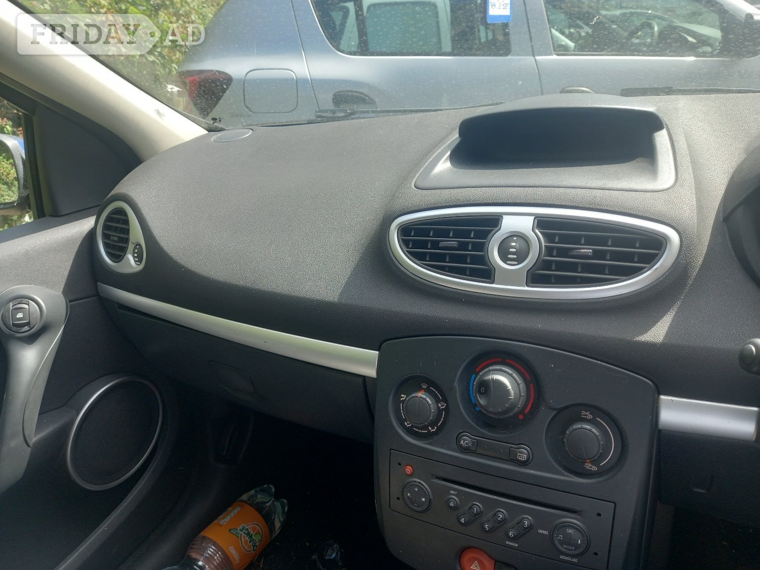 Renault clio mot spares repairs drive away! in Bexhill-On-Sea
