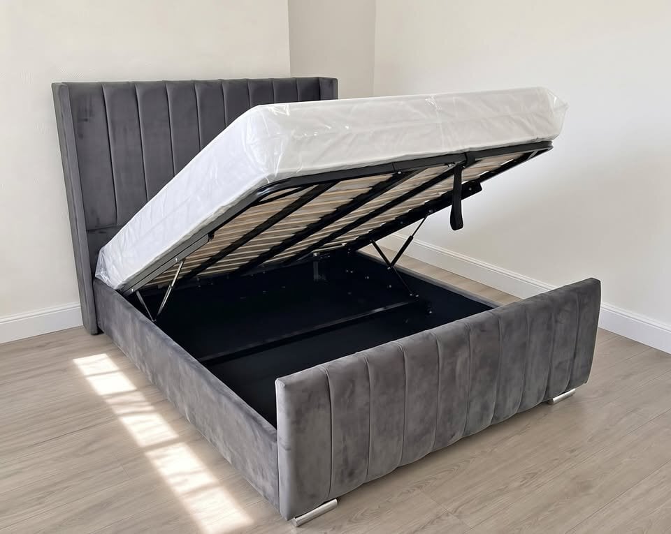 never used ~ panel wing bed with mattress for sale 