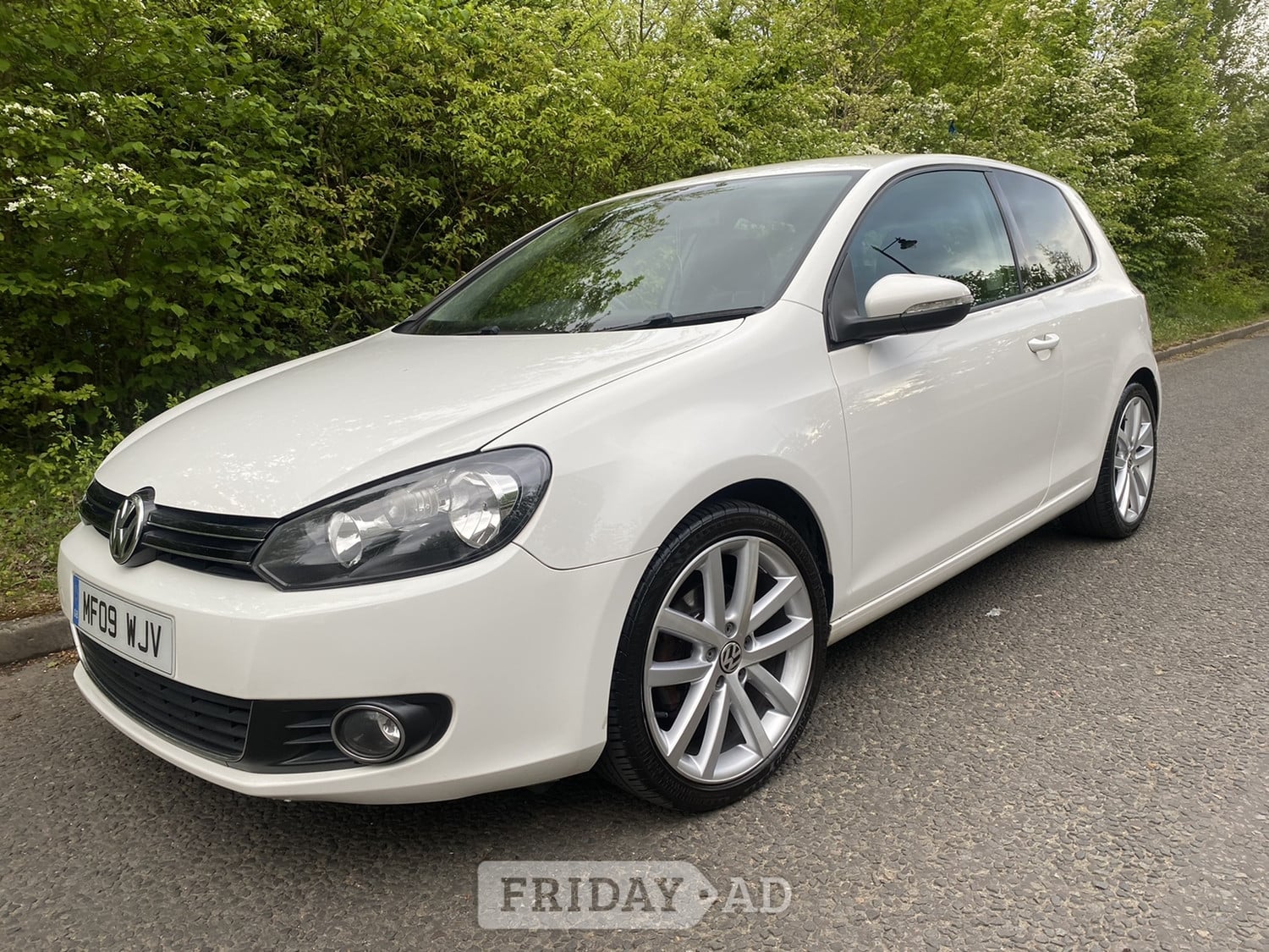 Volkswagen Golf 2009 in Southall