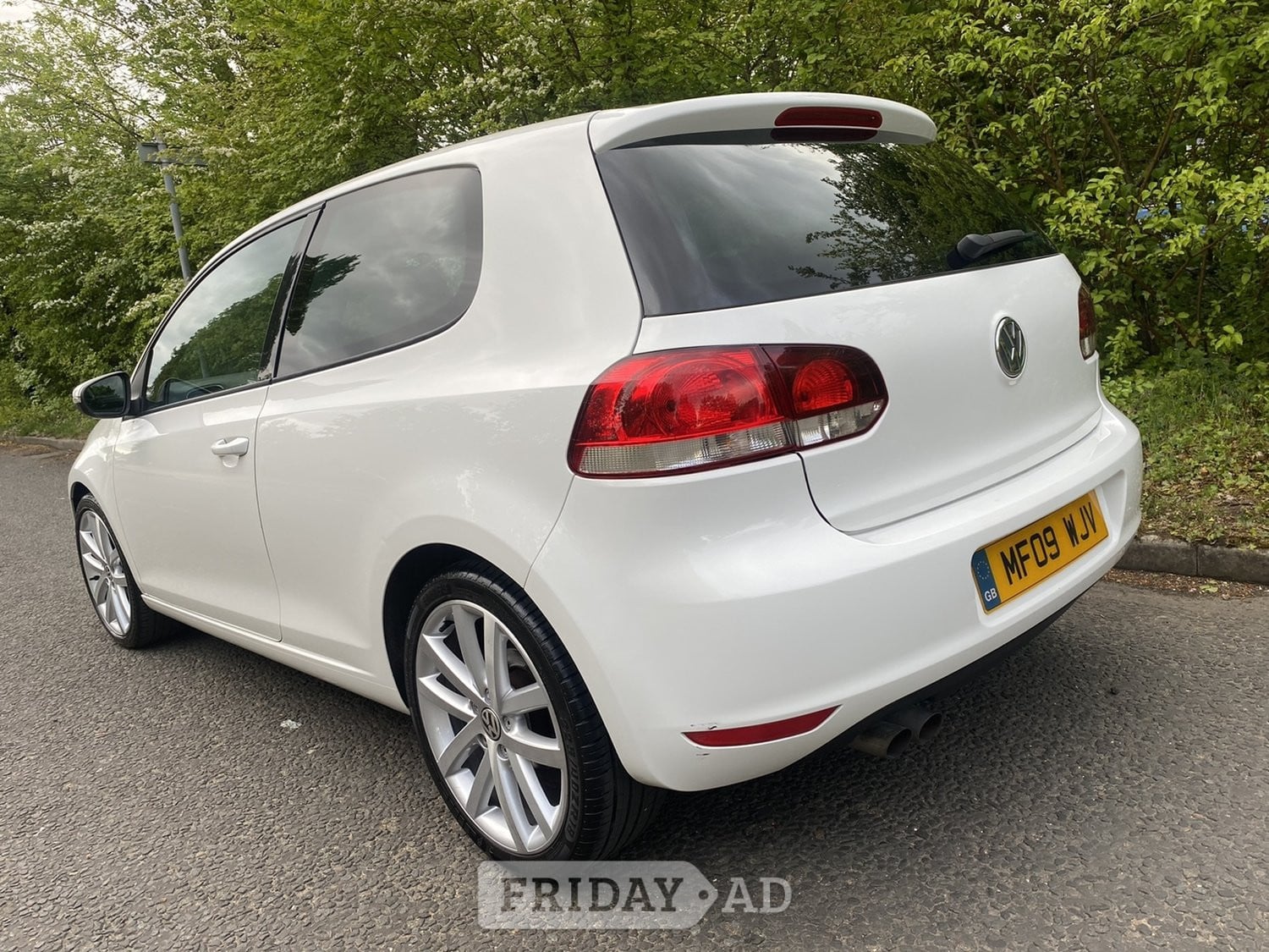 Volkswagen Golf 2009 - Cars