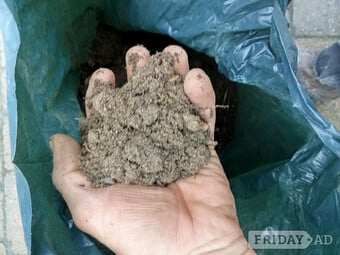 Top soil second hand, bagged up