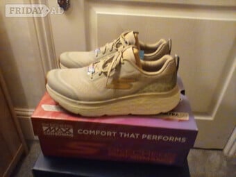 Womens Skechers air cooled brand new size 6 (39) cost £104.00