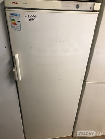 Bosch free standing fridge in excellence condition 