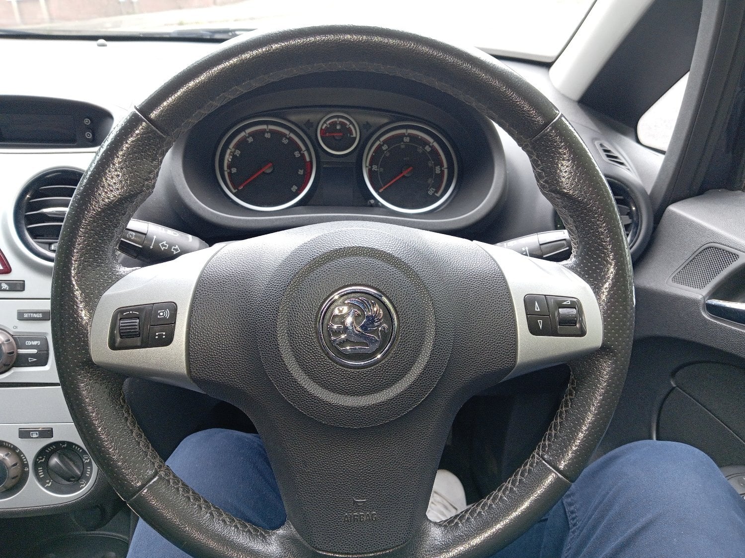 [ berth ]Vauxhall Corsa