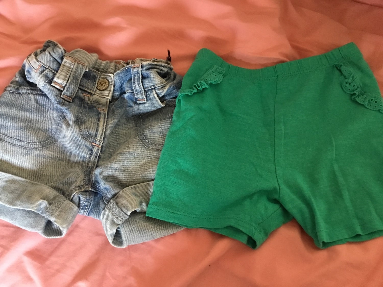 Girls 12-18 months shorts - Baby & Kids in Llantwit Major