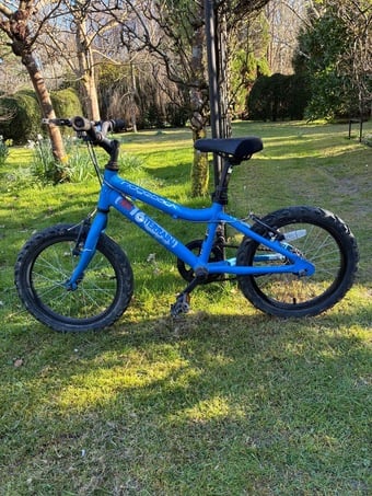Child’s bicycle Ridgeback 16 (1 size up from smallest)