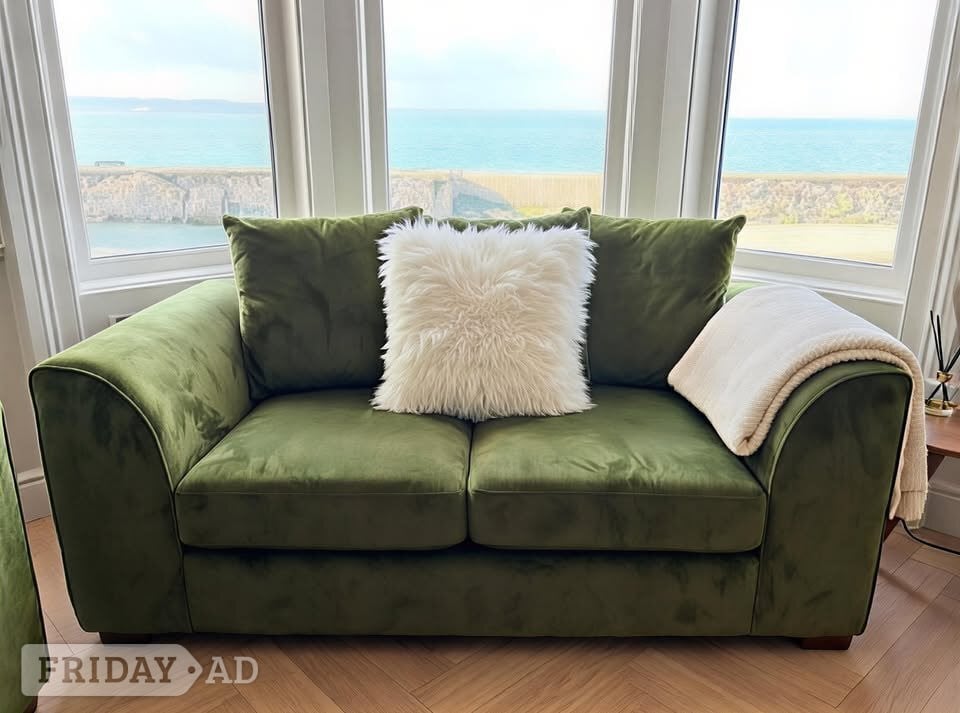 Olive Green Plush Velvet 2+3 Seater Sofa - Furniture in London