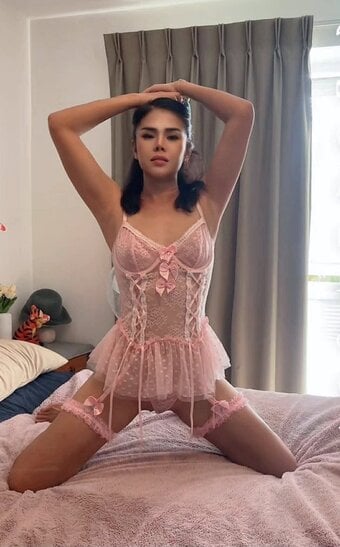 Sexy canadian Thai Natalie