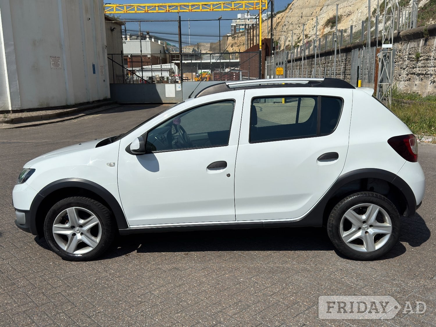 [ berth ]Dacia Sandero Stepway