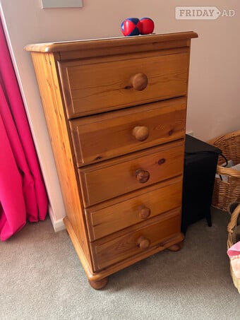 Small chest of drawers