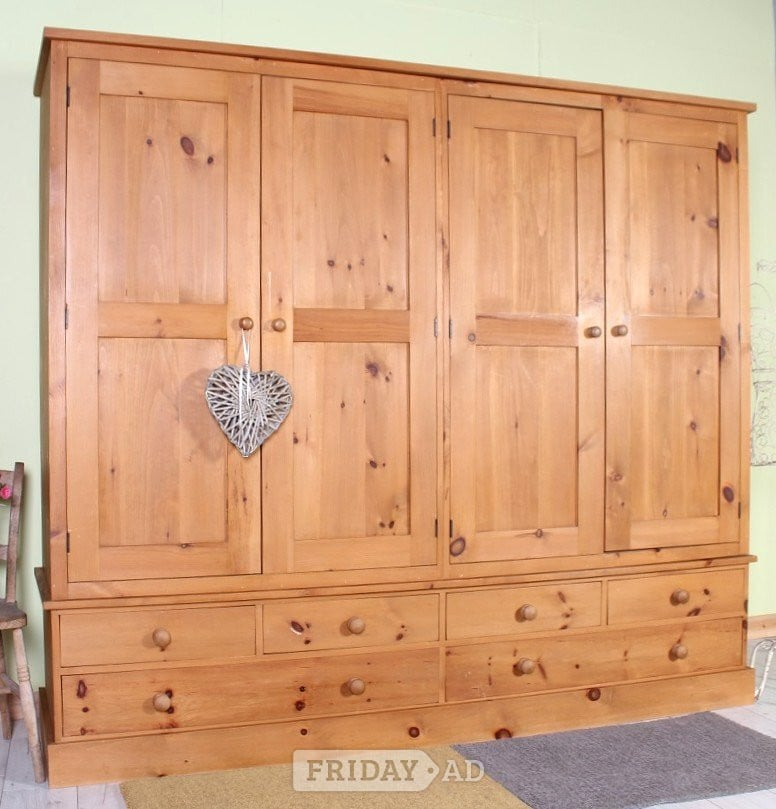 Nationwide Delivery -4 Door Traditional Pine Farmhouse War in Hailsham