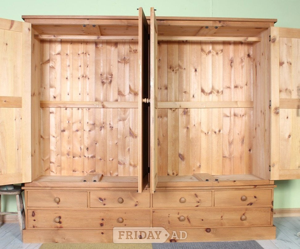 Nationwide Delivery -4 Door Traditional Pine Farmhouse War