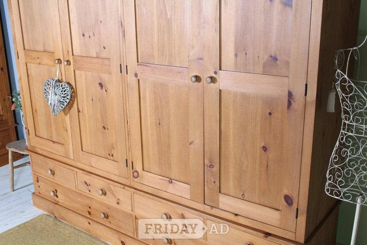 Nationwide Delivery -4 Door Traditional Pine Farmhouse War - Furniture