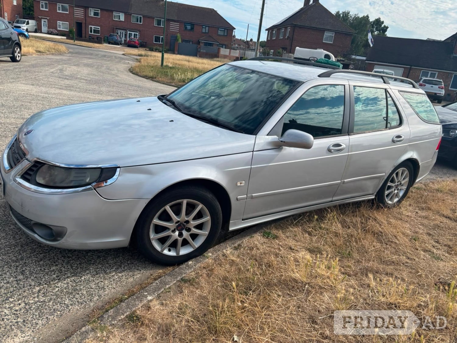 [ berth ]Saab Estate