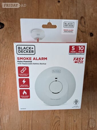 2 Brand new boxed Black and Decker mains powered smoke alarms 