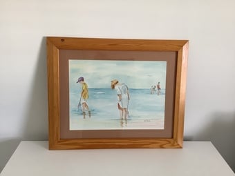 Pine framed beach pictures 