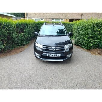 Dachia Sandero Steway  72,000.  MOT 03/27  Tax £20