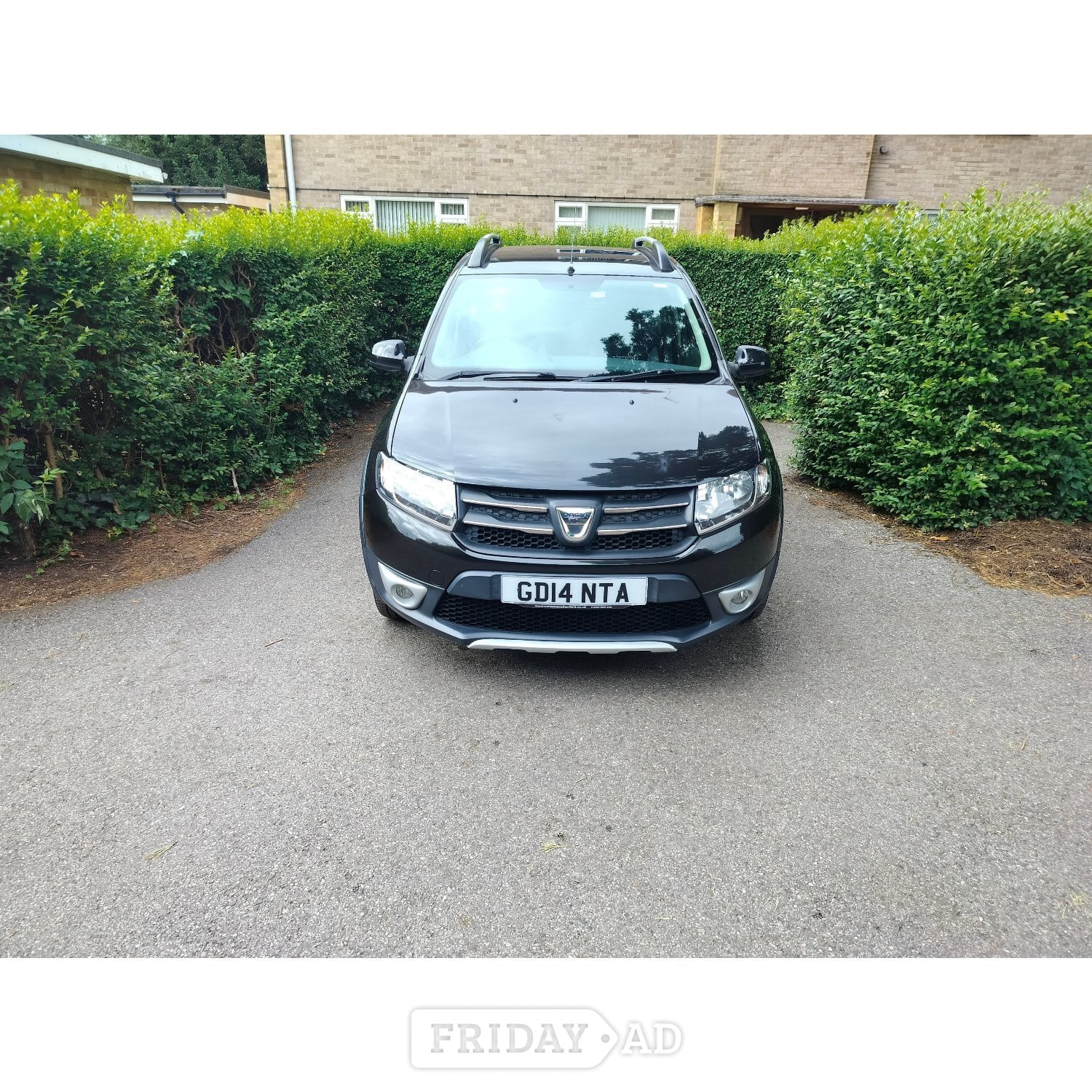 Dachia Sandero Steway  72,000.  MOT3/27  Tax £20 in Polegate