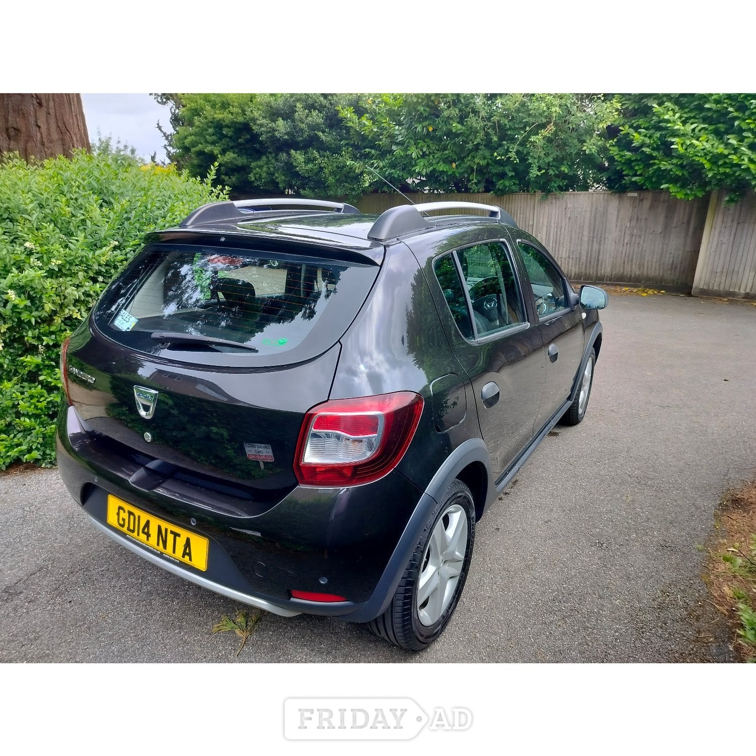 Dachia Sandero Steway  72,000.  MOT3/27  Tax £20 - Cars in Polegate