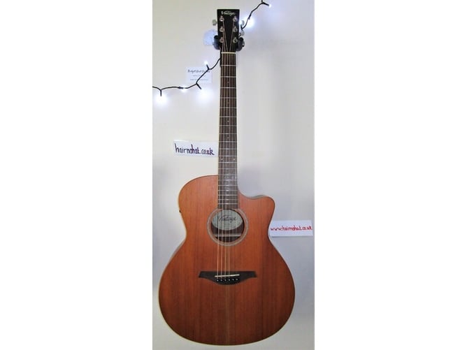 Elec Acoustic Guitar. VINTAGE  Model VE900MH Quality New strings used in Setup