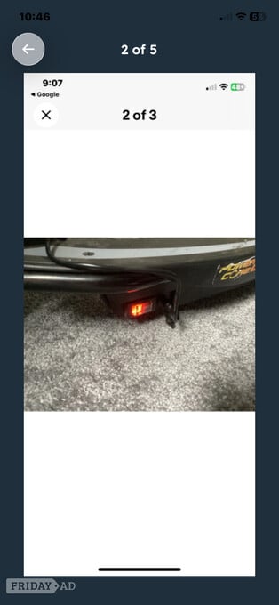 Razor E100 Scooter.  Very excellent condition  all  in  good orde