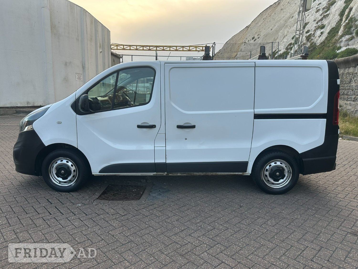 [ berth ]Vauxhall Vivaro