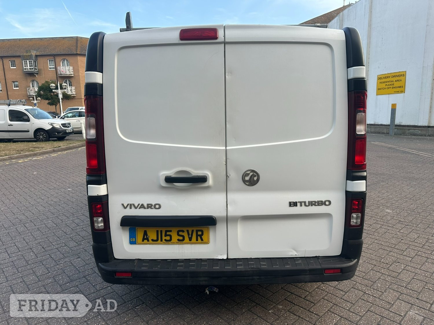2015 Vauxhall Vivaro 2700 - New Years MOT - NO VAT - Vans & Commercial Vehicles