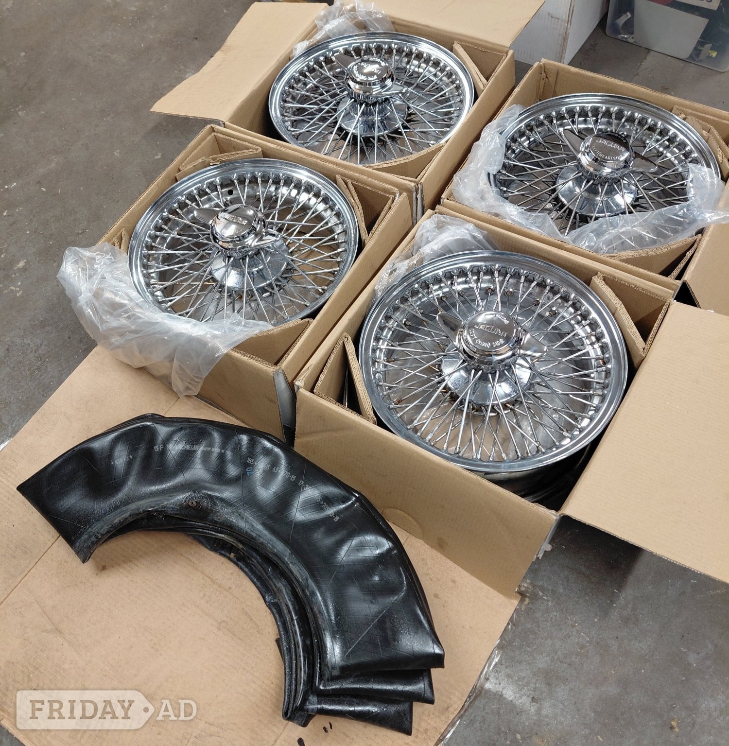 JAGUAR 6X15 GLEAMING CHROME WIRE WHEELS AS NEW SPINNERS + TUBES  - Parts & Accessories