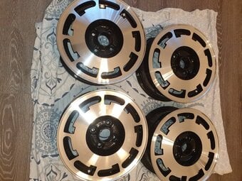 Mk1 vw golf GTI Pirelli P Slot 14inch 4 Stud Alloy wheels fully refurbished 