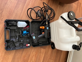 Portable pressure washer and Large water container