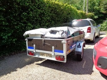 Trailer 750kilo winterhoff, all Aluminium, only used for camping 