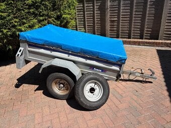 Franc trailer for car, 5' x 3', cover, spare wheel