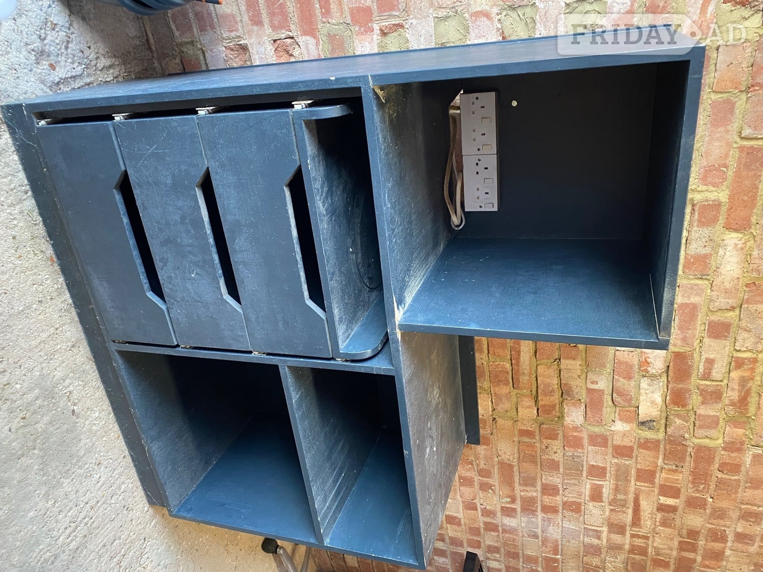 Pull out  4 draw cabinet 