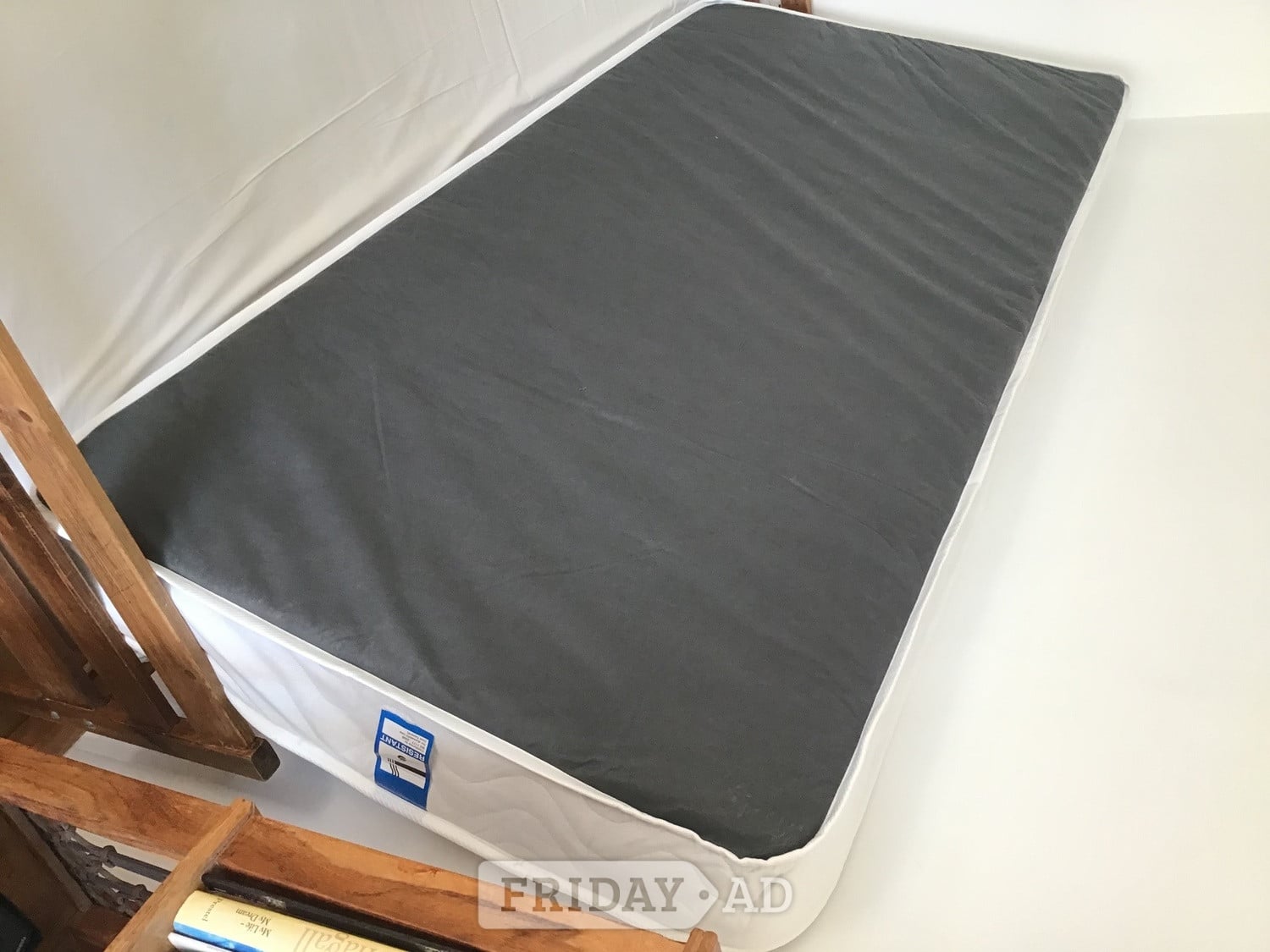 Newhaven Bed mattress- never used (memory foam and spring combo)