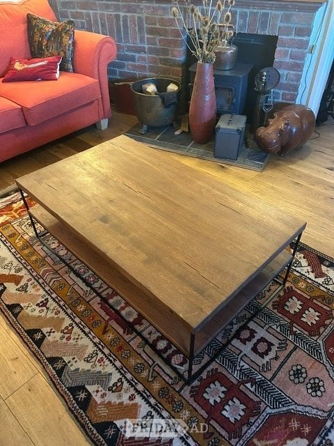 Worthing Coffee table with shelf