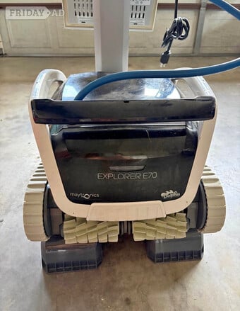 Dolphin Explorer E70