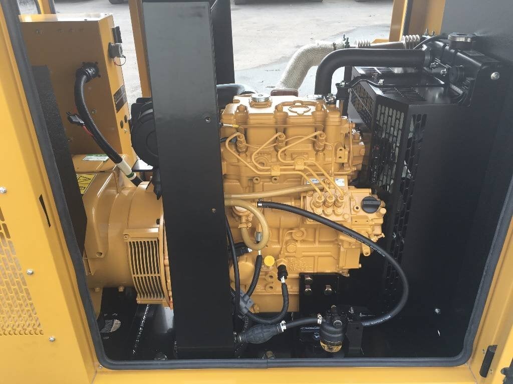 Generator Set 13,5 KWA Caterpillar DE13.5E3 - Plant & Machinery