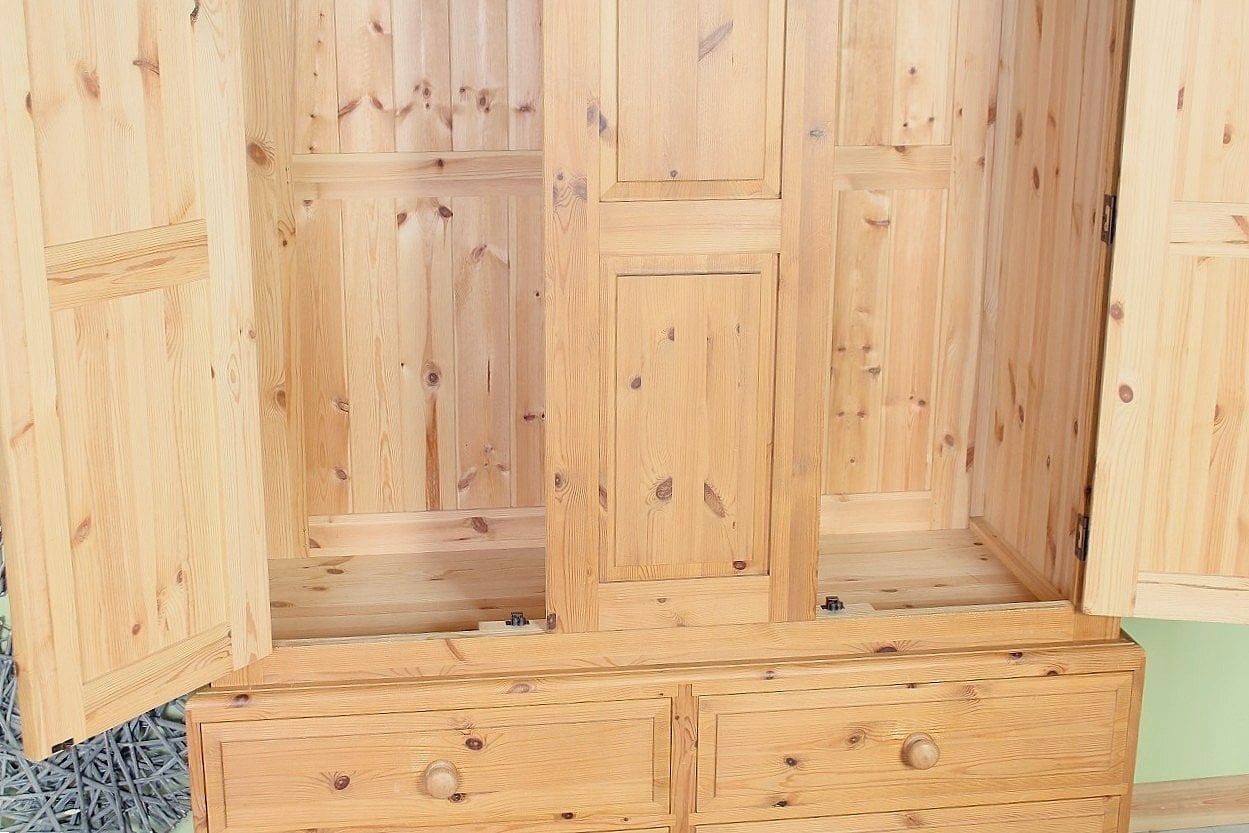 UK Delivery - Large Waxed Farmhouse Pine Wardrobe With 6 Drawers