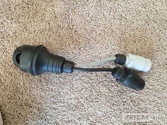Caravan electrical towing lead - caravan 13 pin socket (female) with attached lid, to two 7 pin N & S vehicle sockets