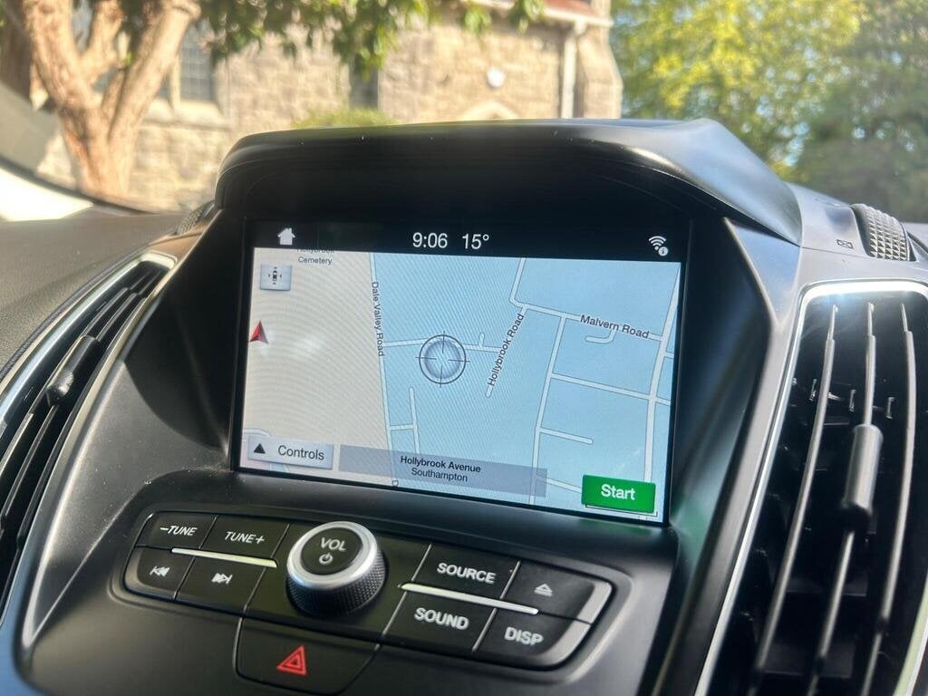 [ berth ]Ford Grand C-MAX