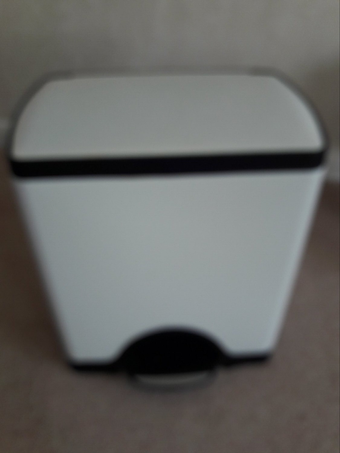 Simple Human waste pedal bin - Home Appliances in Worthing