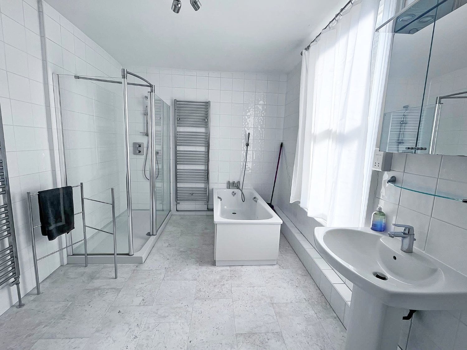 Cleaner - 4-6 hours a week - Cleaning & Sanitation Jobs in Hove