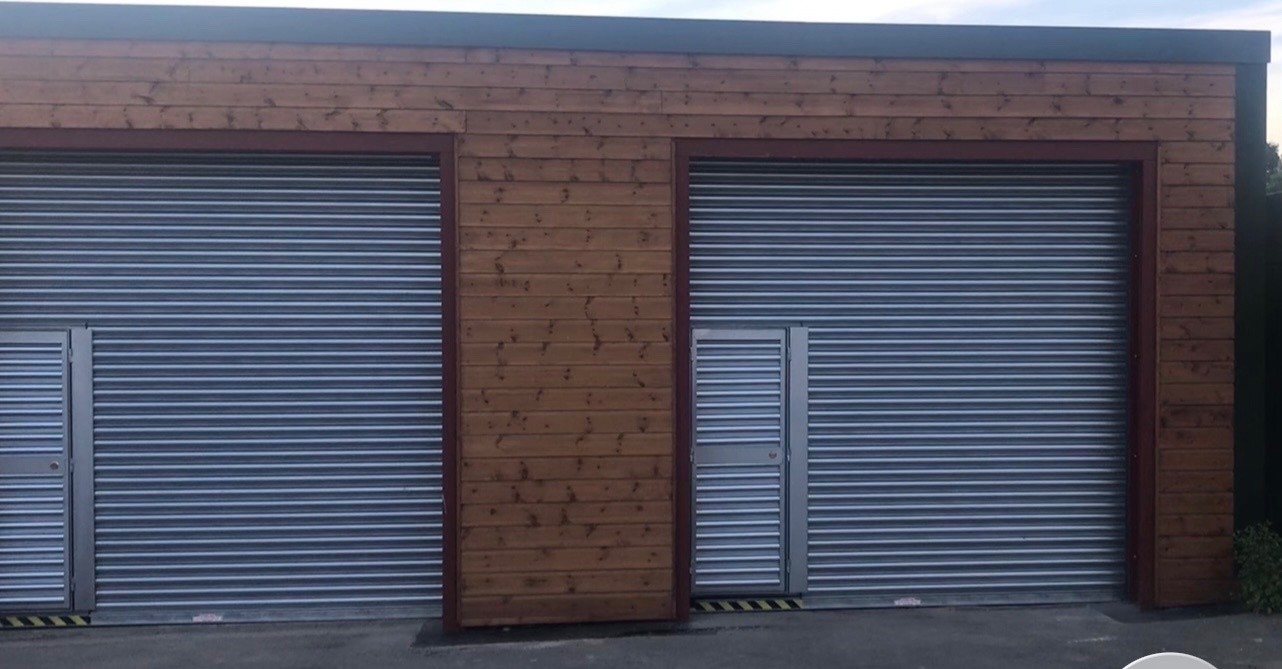 Lingfield OFFICE/WORKSHOP TO RENT. B1 USE. RECENTLY BUILT INDUSTRIALUNIT. 